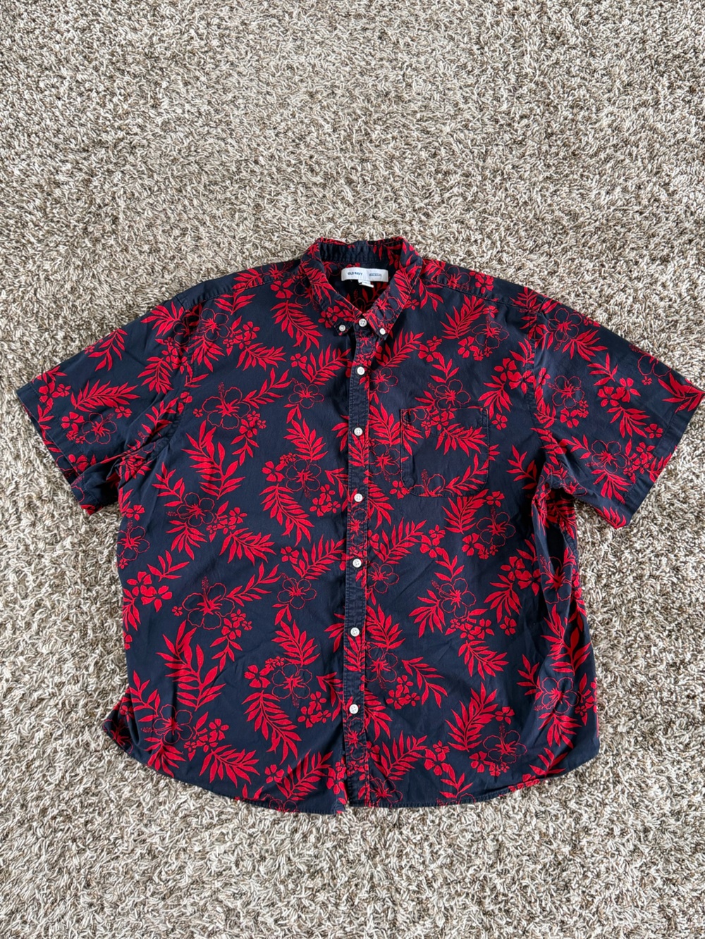 Old Navy Navy Short-Sleeve Button-Up with Red Floral Print